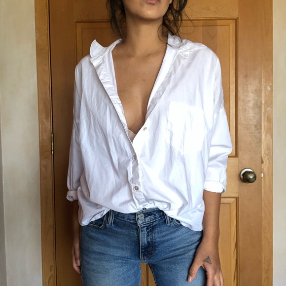 Forever 21 Tops - Boxy oversized slightly cropped button down blouse